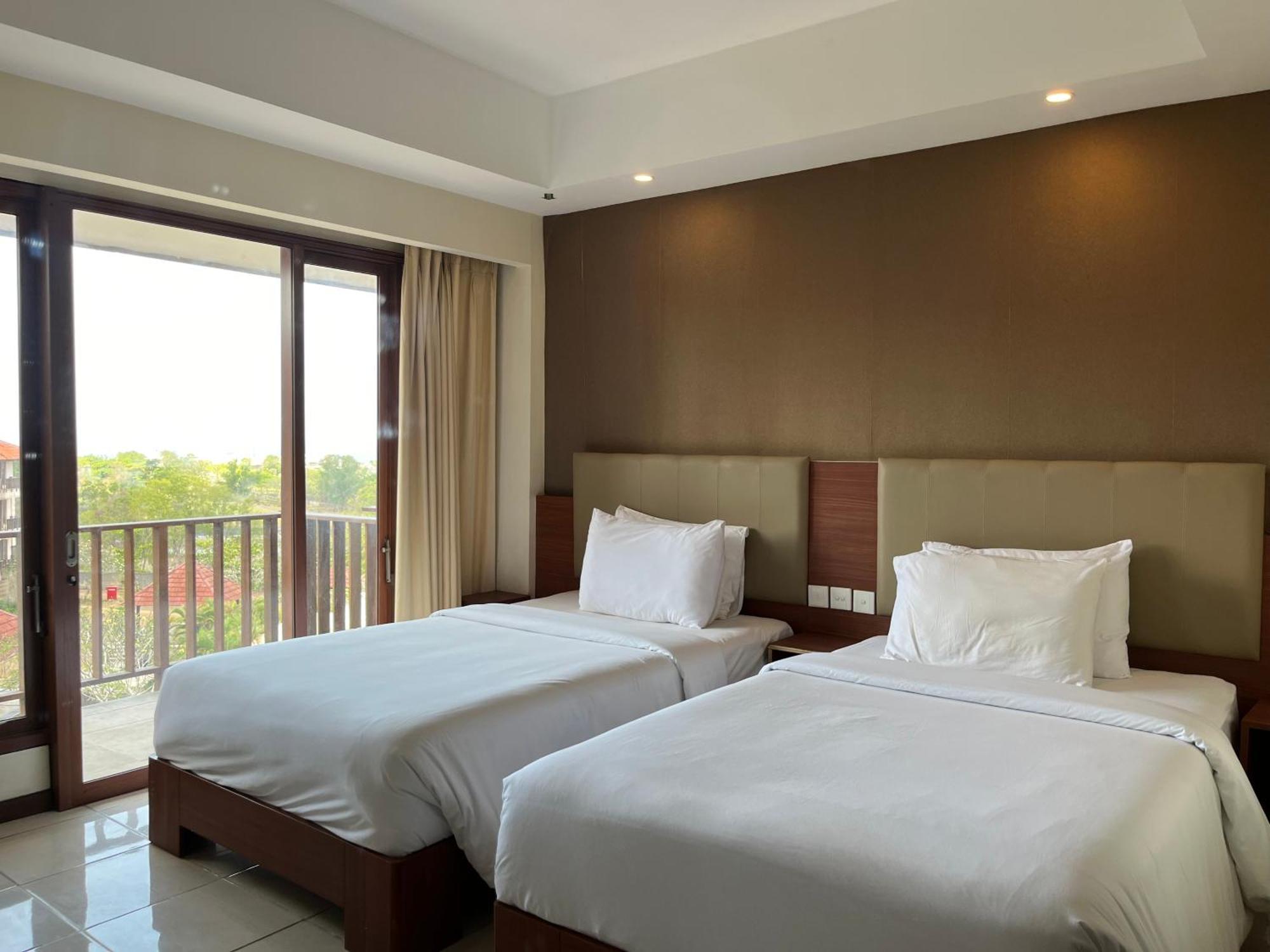 New Kuta Hotel By Lorin Uluwatu  Exterior photo